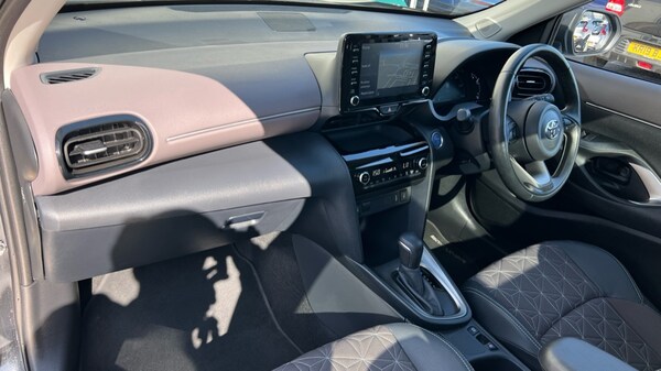 Used Toyota Yaris Cross 2023 for sale - 75481050: Photo 10