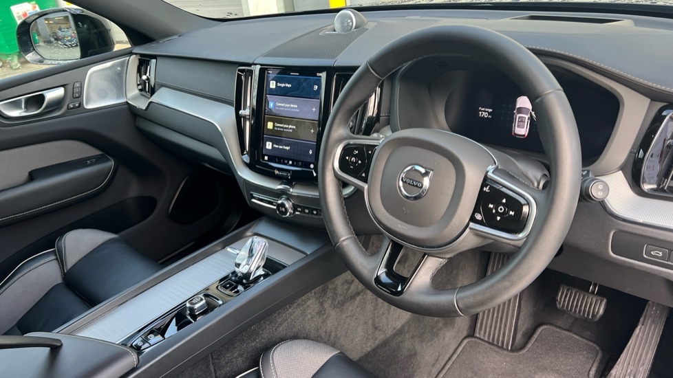 Used Volvo XC60 2023 for sale - 76874387: Photo 5