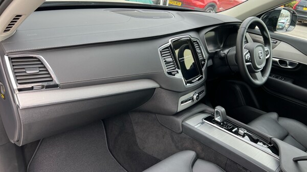 Used Volvo XC90 2024 for sale - 76229314: Photo 4
