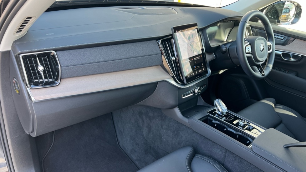 Used Volvo XC90 2025 for sale - 76556917: Photo 4