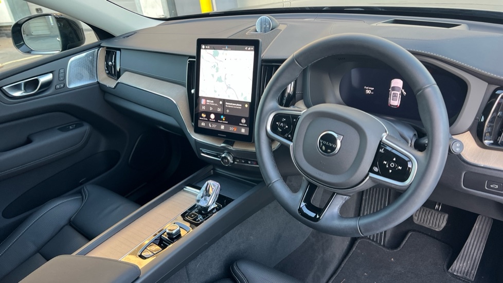 Used Volvo XC60 2025 for sale - 76872916: Photo 5