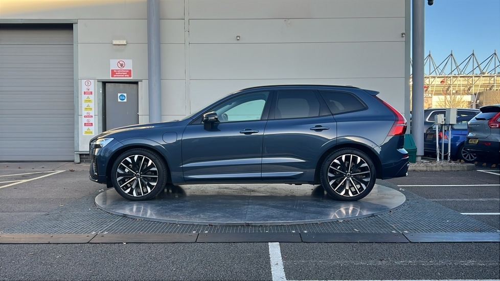 Used Volvo XC60 2025 for sale - 76872916: Photo 8