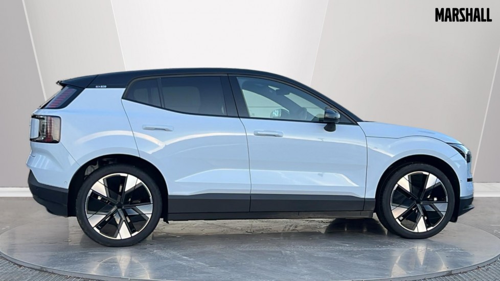 Used Volvo EX30 2025 for sale - 77353700: Photo 3