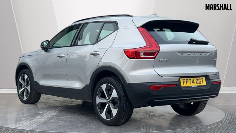 Used Volvo XC40 2024 for sale - 75902073: Photo 2