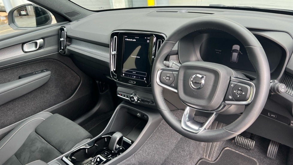 Used Volvo XC40 2024 for sale - 75902073: Photo 5