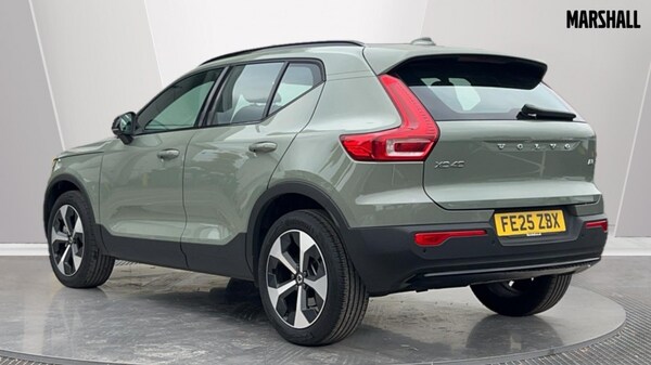 Used Volvo XC40 2025 for sale - 76172330: Photo 2