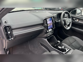 Used Volvo XC40 2025 for sale - 76172330: Photo