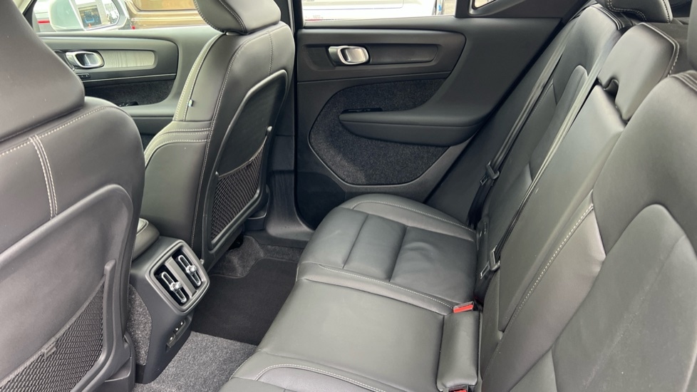 Used Volvo XC40 2025 for sale - 76007904: Photo 10