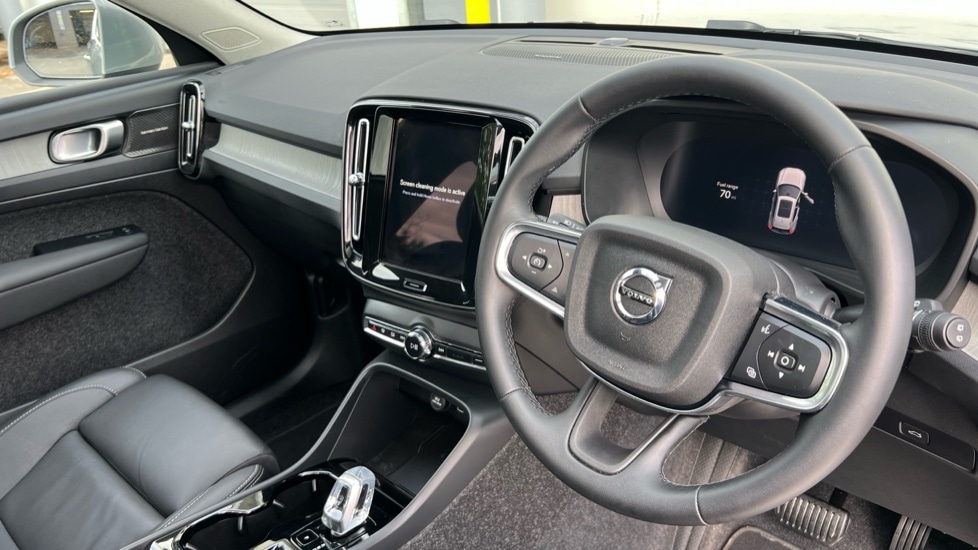 Used Volvo XC40 2025 for sale - 76007904: Photo 5