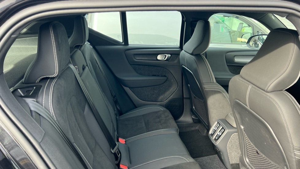 Used Volvo XC40 2025 for sale - 77698220: Photo 6