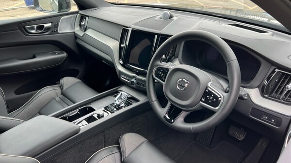 Used Volvo XC60 2024 for sale - 76254863: Photo 9