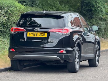 Used Toyota RAV4 2016 for sale - 79740304: Photo