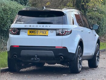 Used Land Rover Discovery Sport 2018 for sale - 76739167: Photo