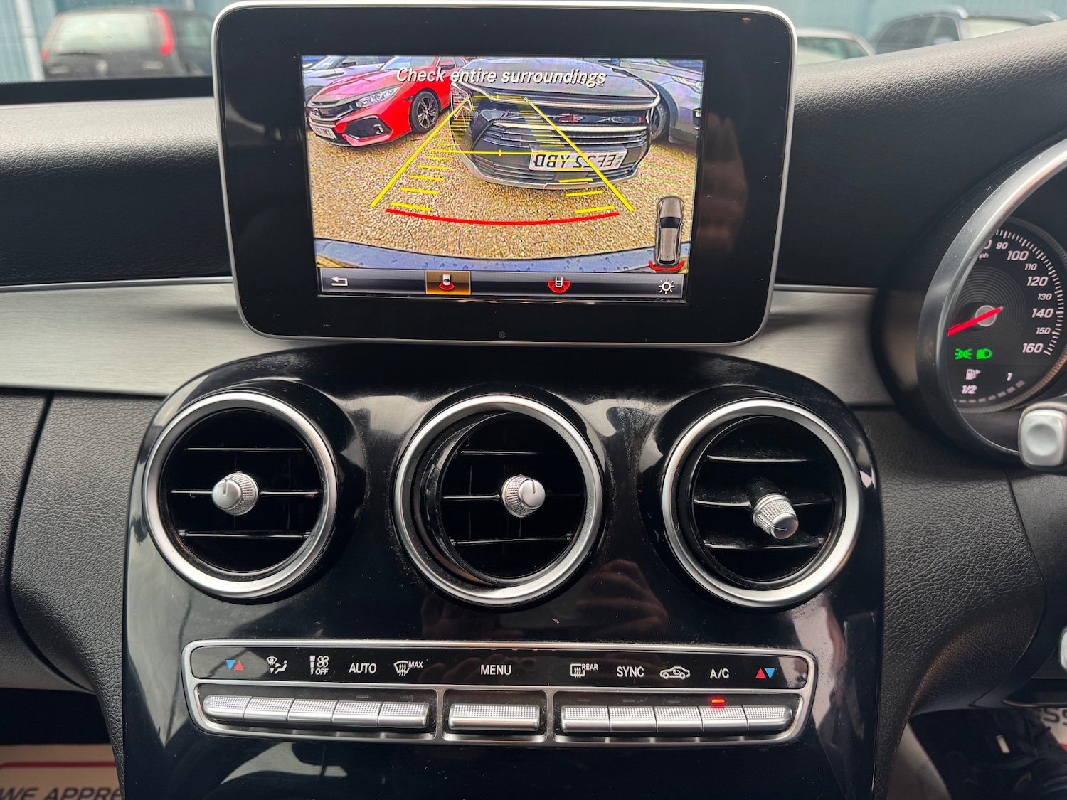 Used Mercedes-Benz C Class 2014 for sale - 77154196: Photo 11