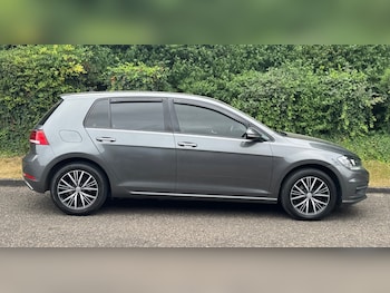 Used Volkswagen Golf 2018 for sale - 79217096: Photo