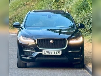 Used Jaguar F-Pace 2016 for sale - 79532070: Photo