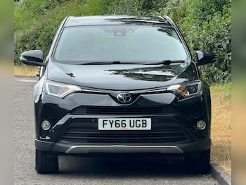 Used Toyota RAV4 2016 for sale - 79373092: Photo
