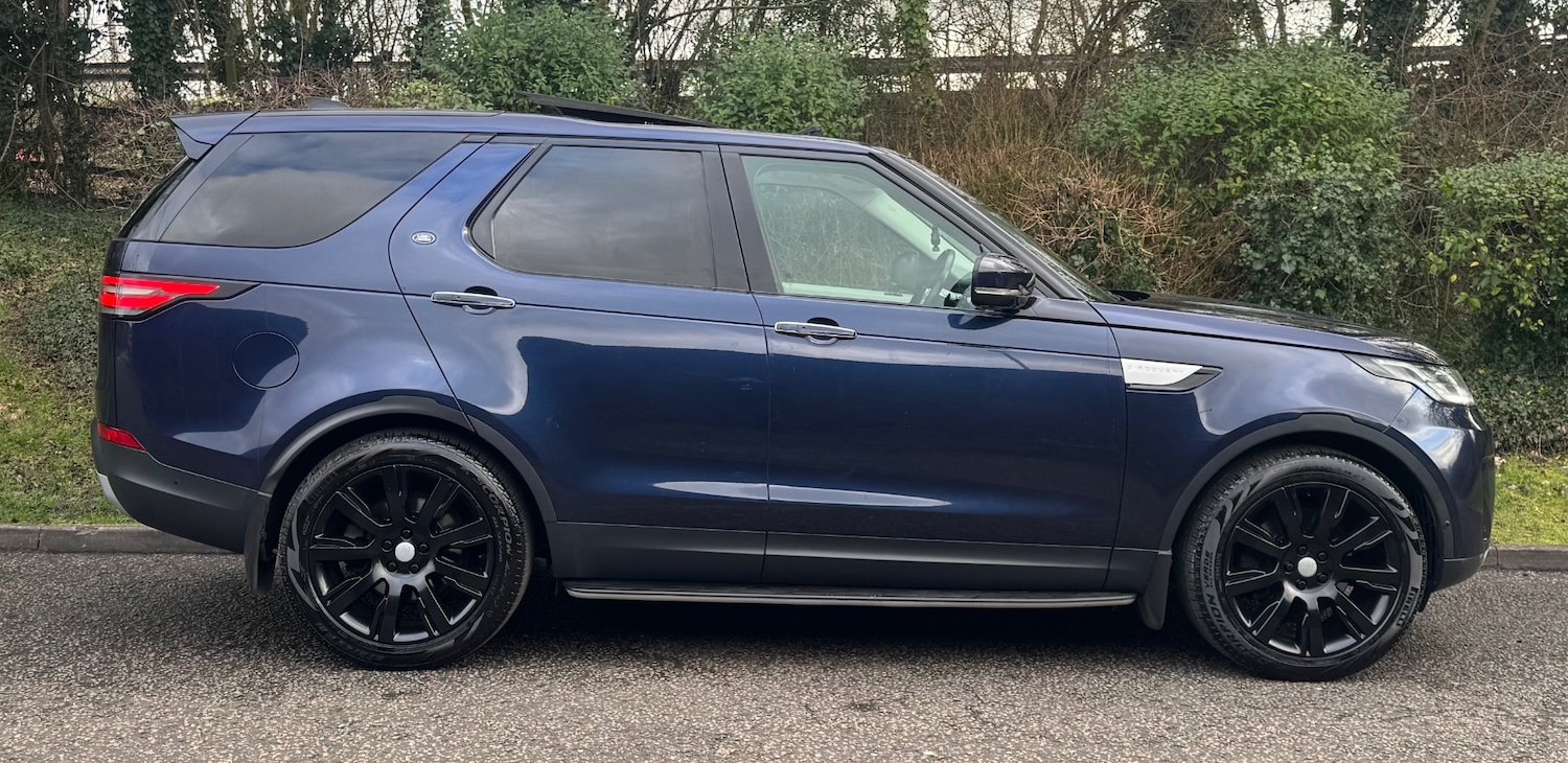 Used Land Rover Discovery 2017 for sale - 77548447: Photo 2