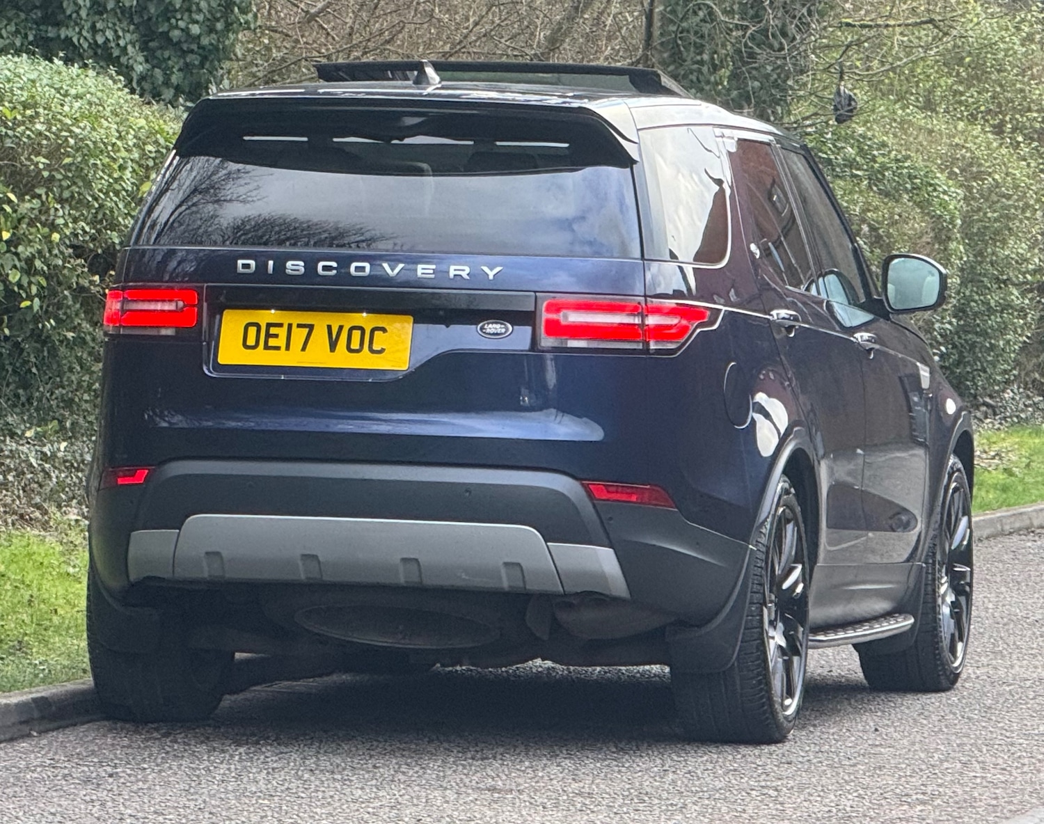 Used Land Rover Discovery 2017 for sale - 77548447: Photo 3