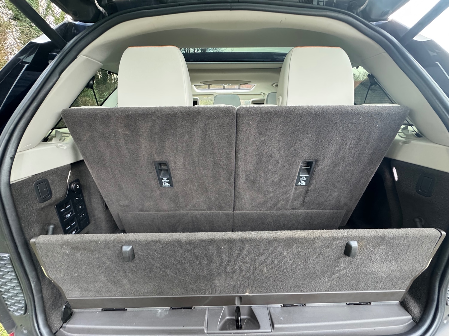 Used Land Rover Discovery 2017 for sale - 77548447: Photo 6