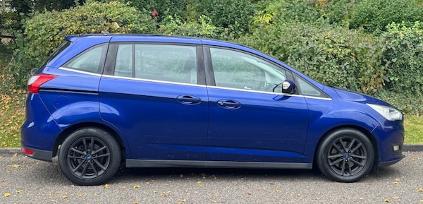 Used Ford Grand C-Max 2017 for sale - 76314240: Photo 2