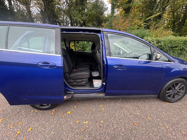 Used Ford Grand C-Max 2017 for sale - 76314240: Photo 4