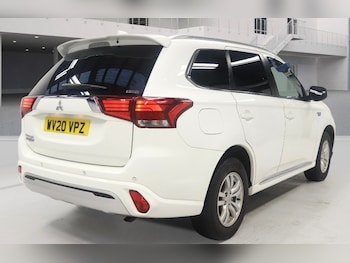 Used Mitsubishi Outlander 2020 for sale - 76952223: Photo