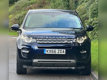 Used Land Rover Discovery Sport 2016 for sale - 75952333: Photo