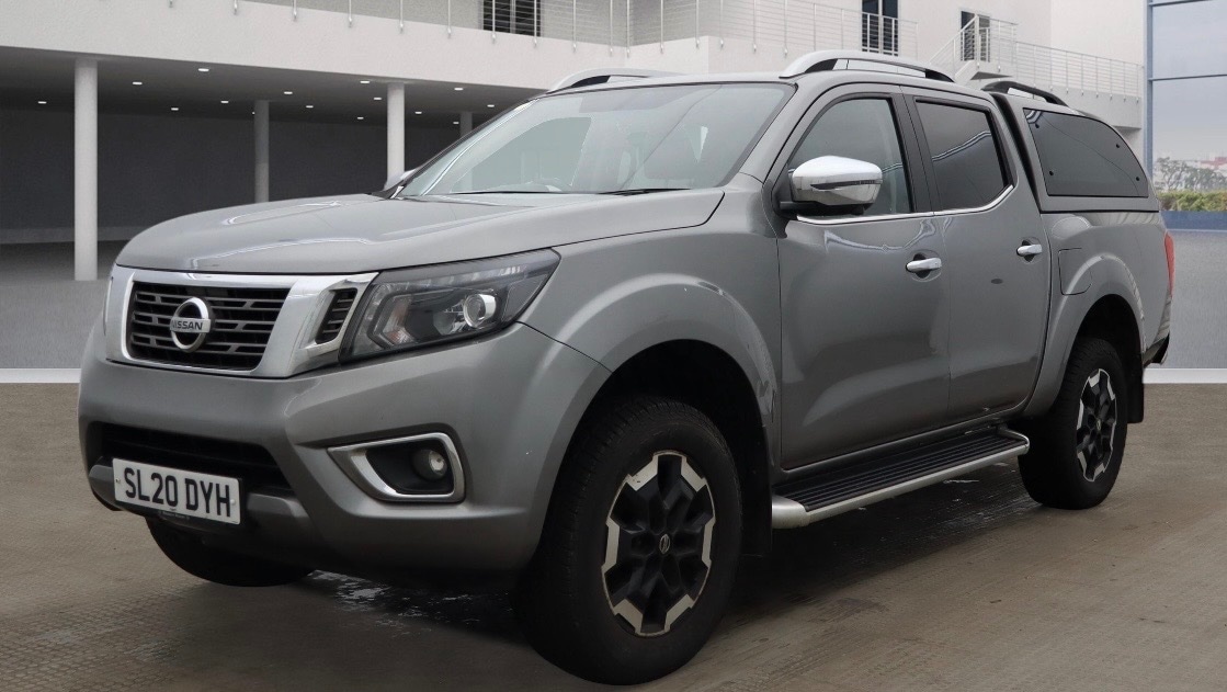 Used Nissan Navara 2020 for sale - 77466112: Photo 2