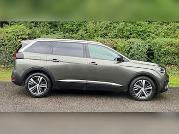 Used Peugeot 5008 2018 for sale - 79836028: Photo