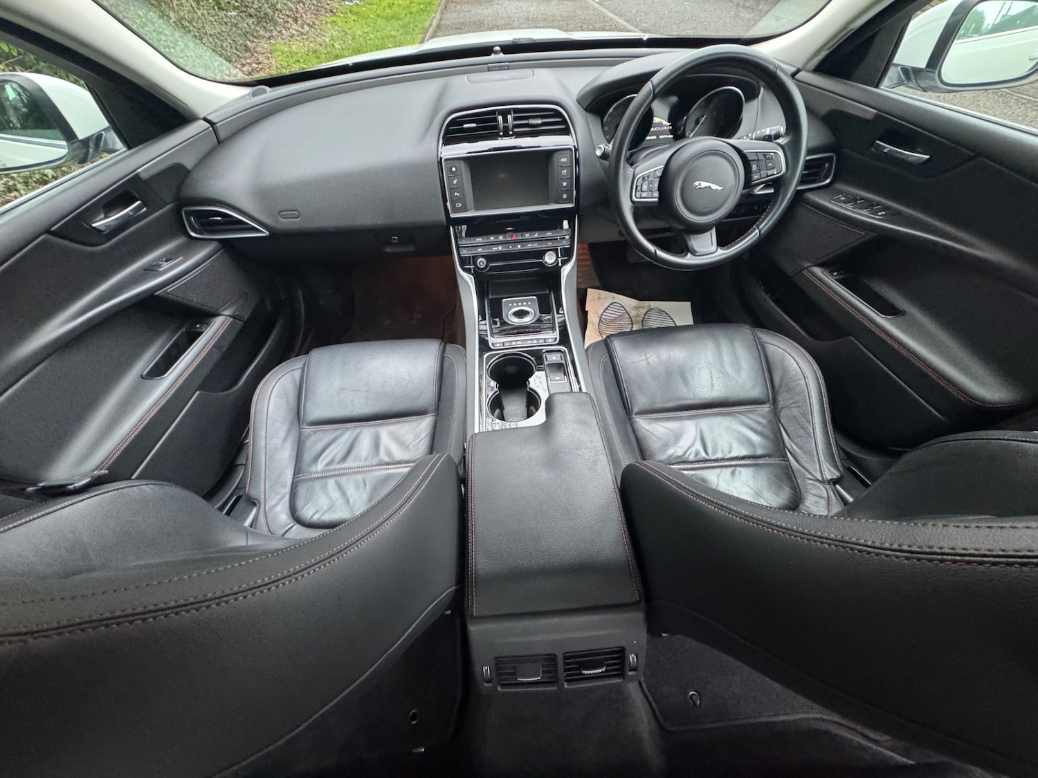 Used Jaguar XE 2015 for sale - 77522185: Photo 8