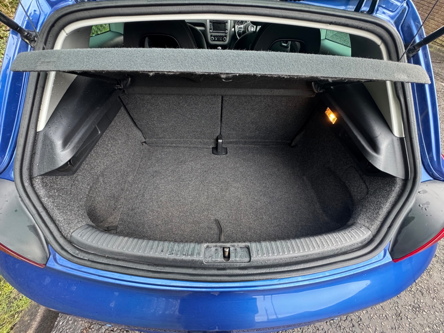 Used Volkswagen Scirocco 2010 for sale - 77709357: Photo 6