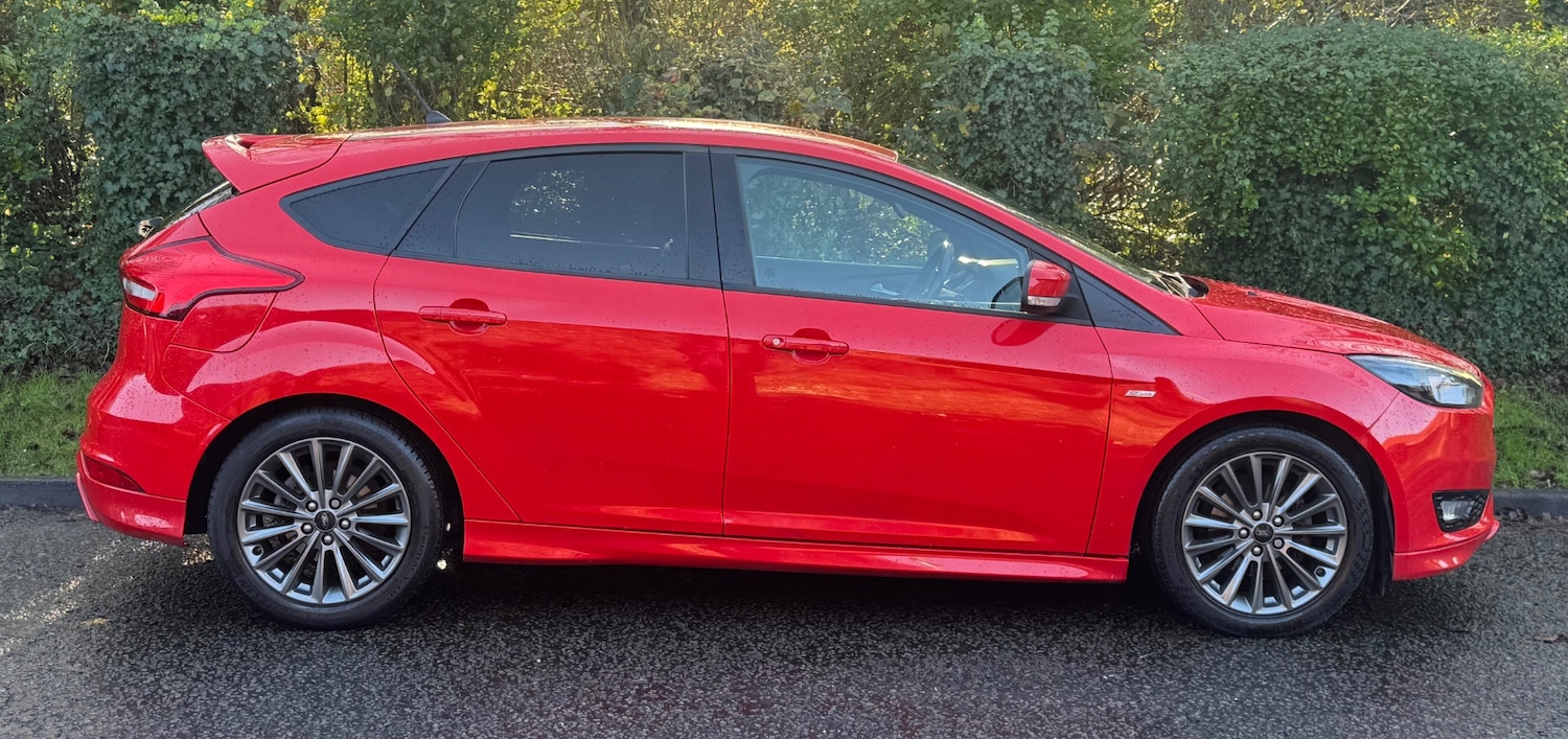 Used Ford Focus 2018 for sale - 76684451: Photo 2