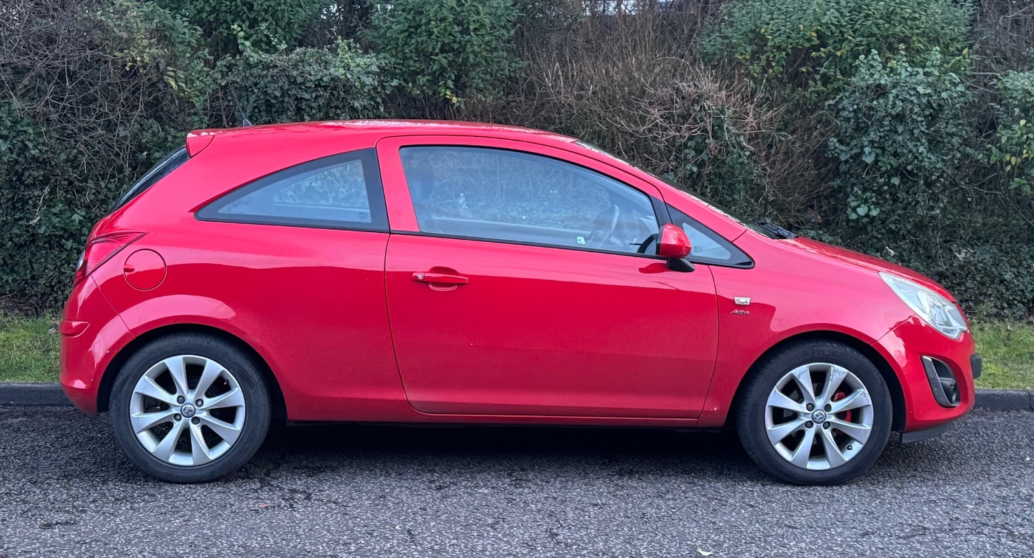 Used Vauxhall Corsa 2012 for sale - 77522269: Photo 2