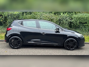 Used Renault Clio 2015 for sale - 76306129: Photo