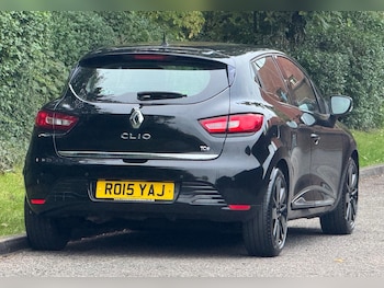 Used Renault Clio 2015 for sale - 76306129: Photo