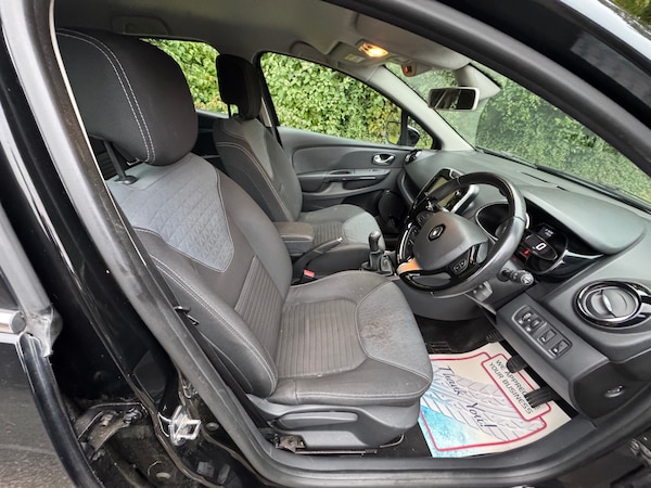 Used Renault Clio 2015 for sale - 76306129: Photo 9