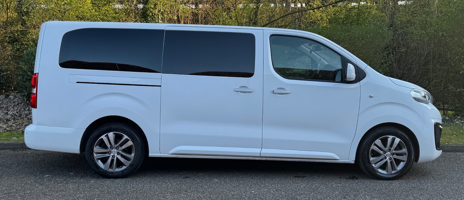 Used Peugeot Traveller 2019 for sale - 77937600: Photo 2