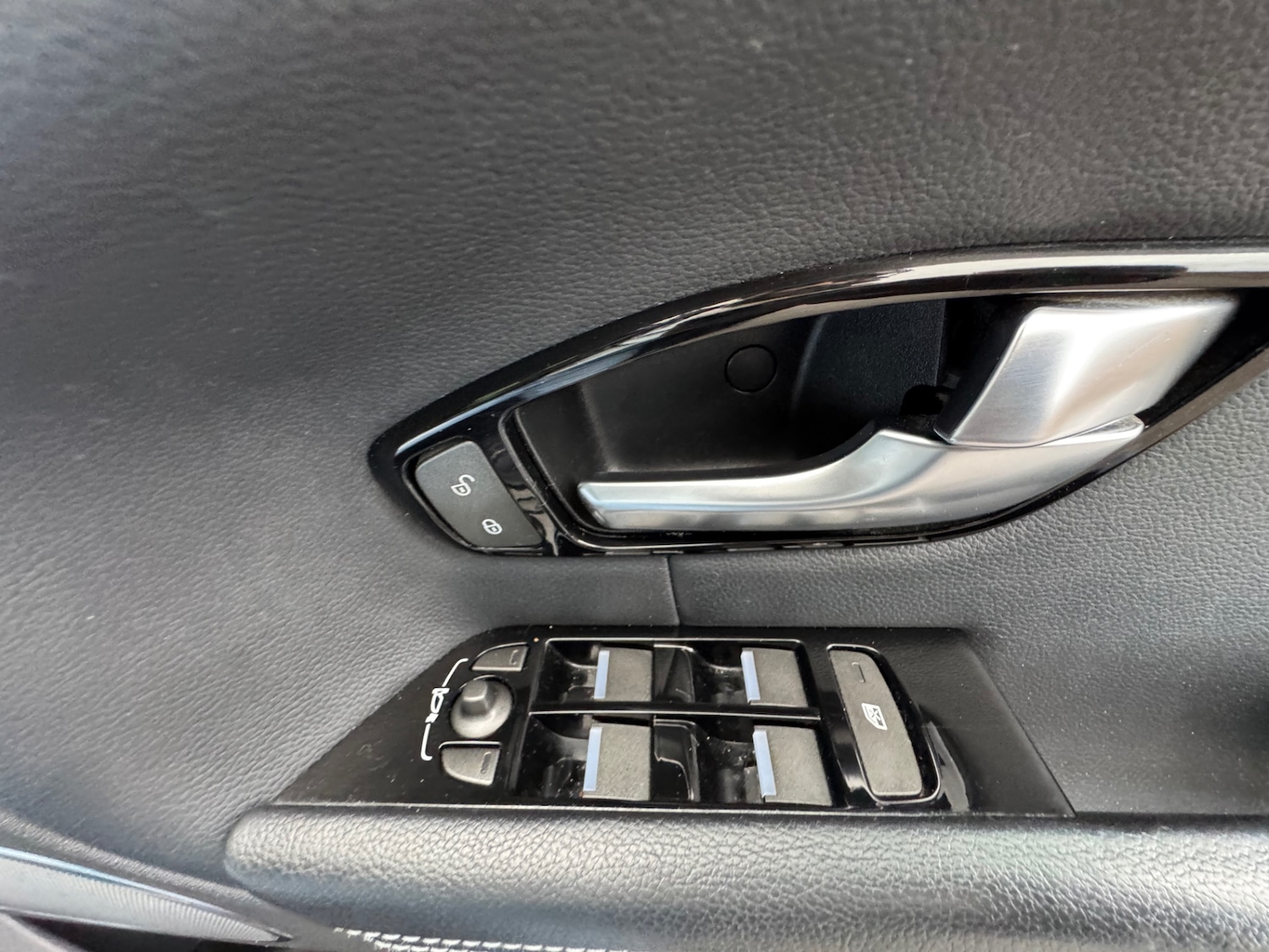 Used Land Rover Range Rover Evoque 2016 for sale - 77704592: Photo 13