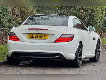 Used Mercedes-Benz SLK 2011 for sale - 76950998: Photo