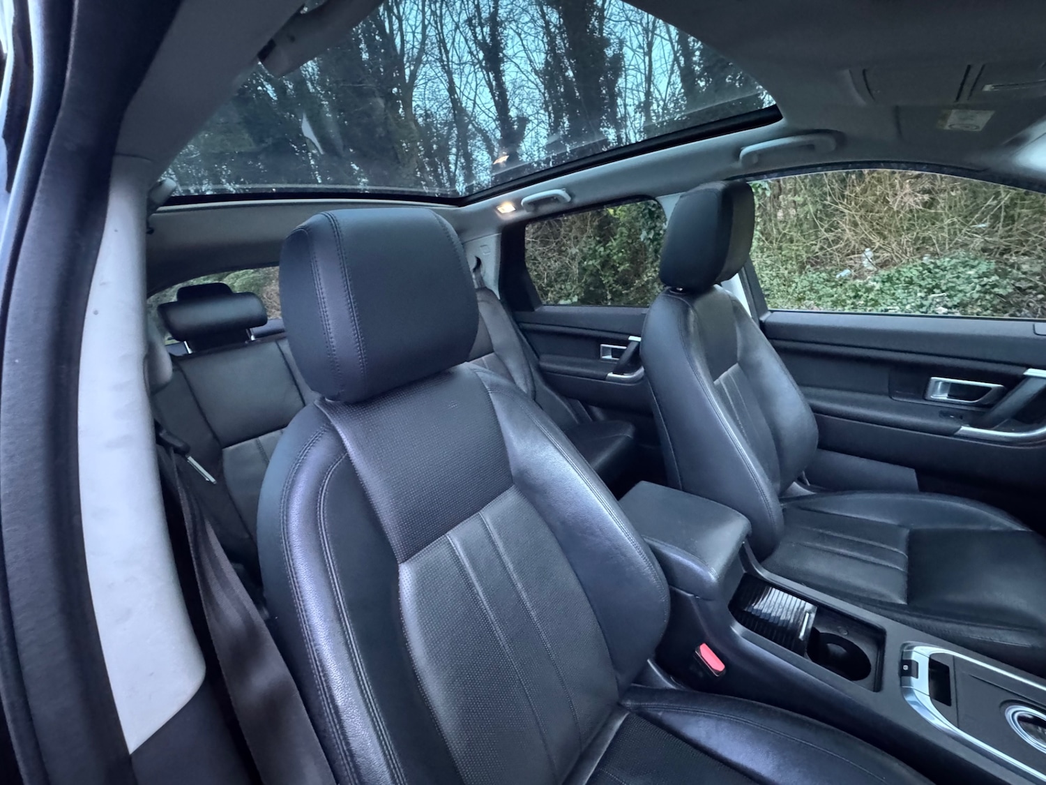 Used Land Rover Discovery Sport 2015 for sale - 77982043: Photo 11