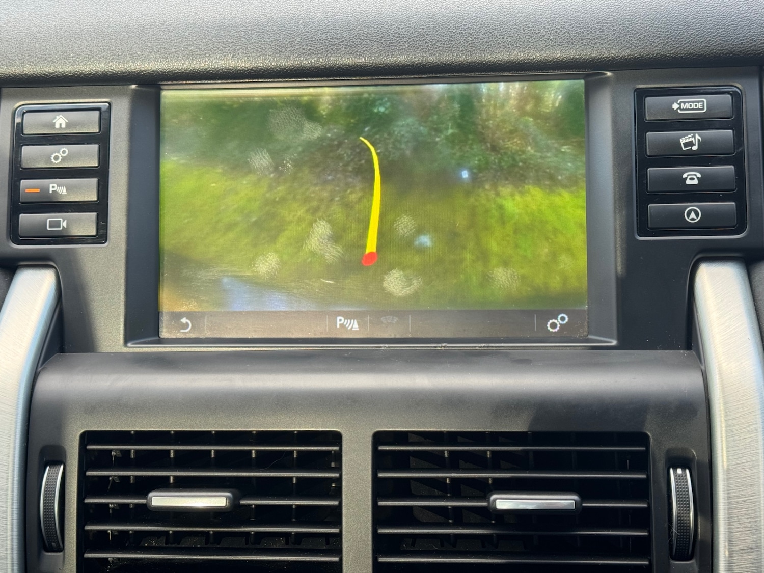 Used Land Rover Discovery Sport 2015 for sale - 77982043: Photo 13