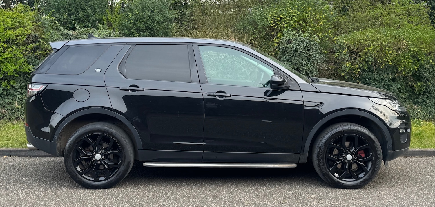 Used Land Rover Discovery Sport 2015 for sale - 77982043: Photo 2