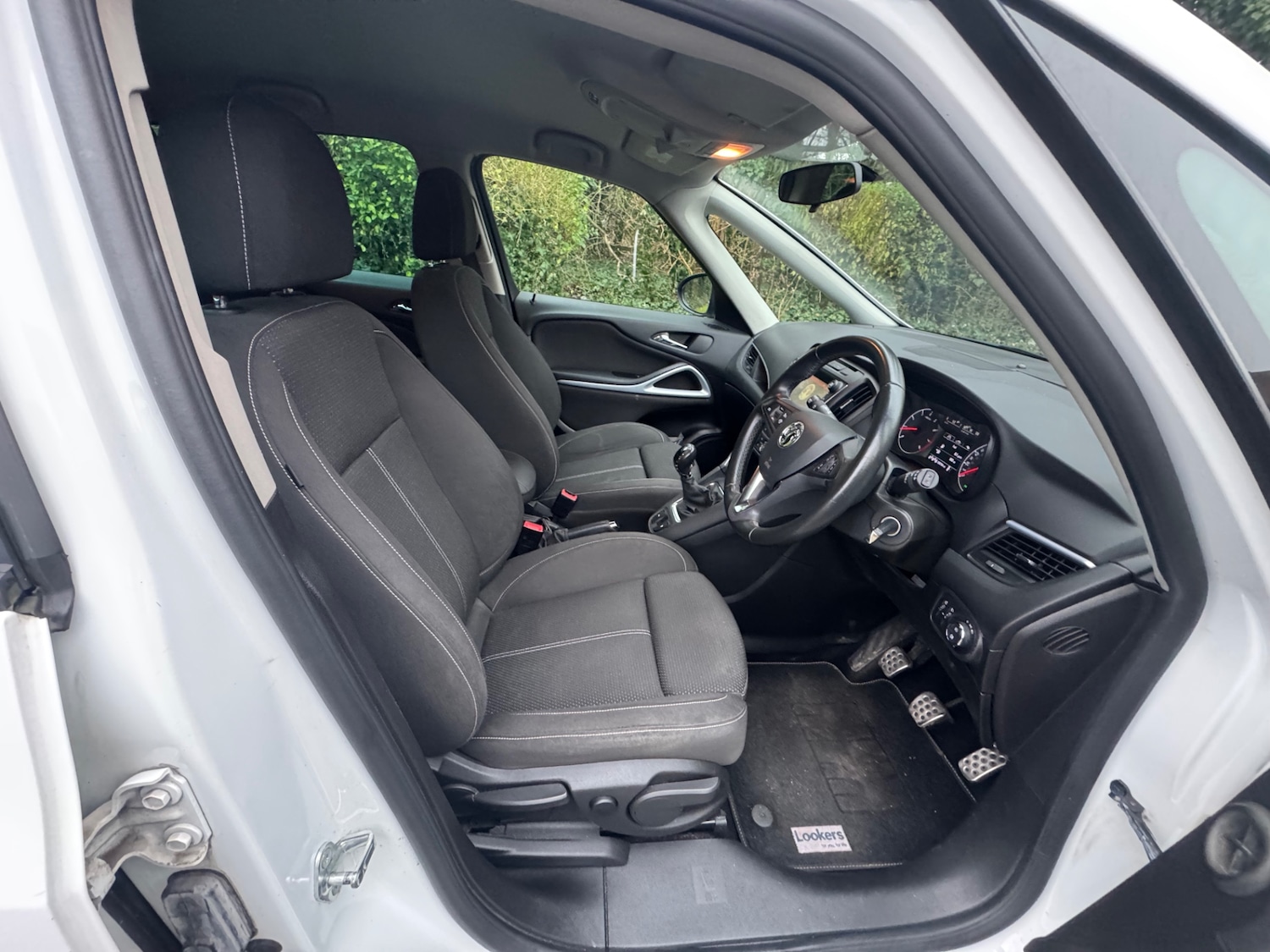 Used Vauxhall Zafira 2017 for sale - 77792681: Photo 10