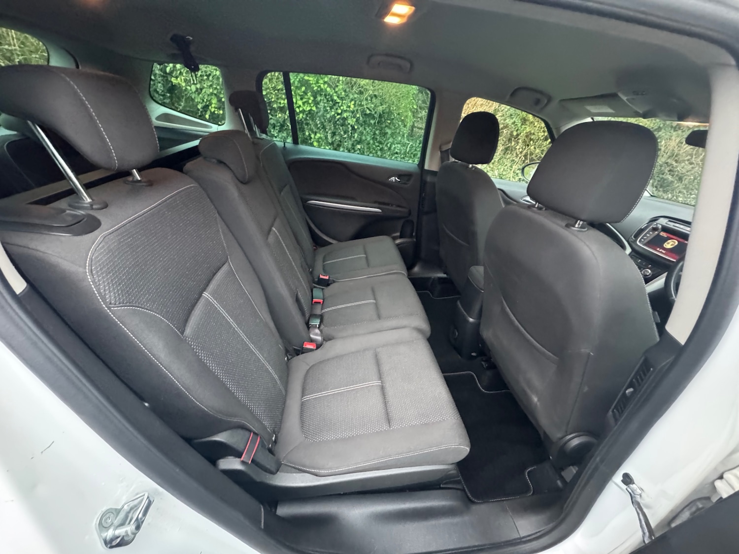 Used Vauxhall Zafira 2017 for sale - 77792681: Photo 8