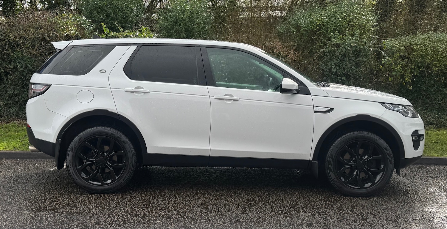 Used Land Rover Discovery Sport 2016 for sale - 77709356: Photo 2