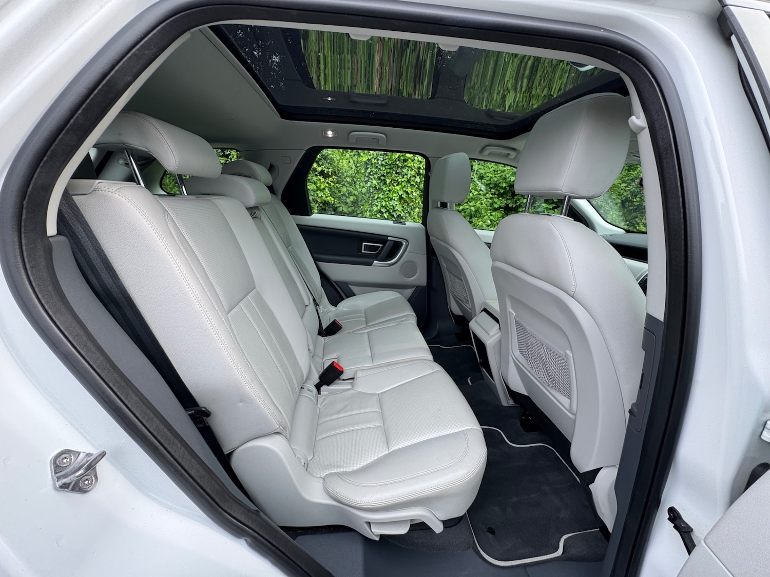 Used Land Rover Discovery Sport 2016 for sale - 77709356: Photo 8