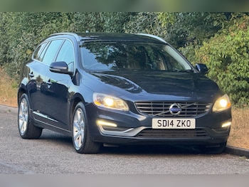 Used Volvo V60 2014 for sale - 79451600: Photo