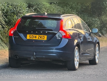 Used Volvo V60 2014 for sale - 79451600: Photo