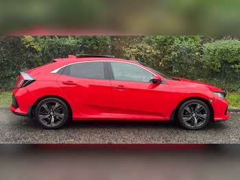 Used Honda Civic 2017 for sale - 76821969: Photo